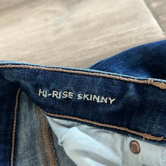 American Eagle Jeans, Size 2 Short, Hi-Rise Skinny - Picture 6 of 7